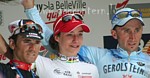 Das Podium des Wallonischen Pfeils 2007: Valverde und Rebellin mit Marianne Vos, Siegerin bei den Damen
